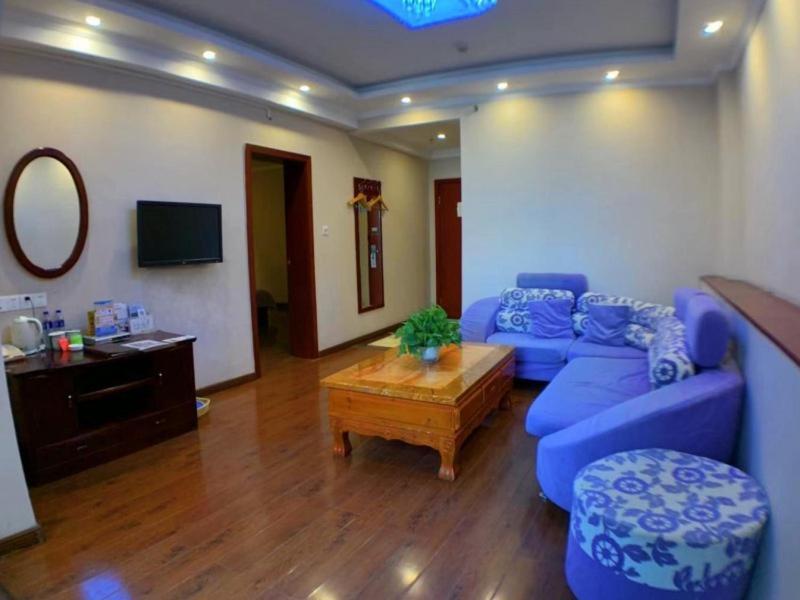 Greentree Inn Henan Kaifeng Gulou Square Express Hotel エクステリア 写真